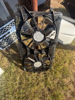 2019/2026 chevy silverado fan assembly