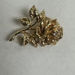14K Rose Brooch With Diamond 