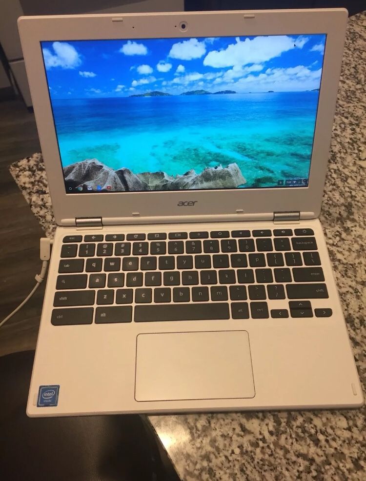 Acer cb3-131 chromebook laptop computer