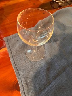 Clear Glass Coupe Cocktail Glass