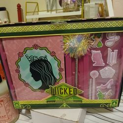 Wicked With BOOK, Pen,and Stickers 10.00