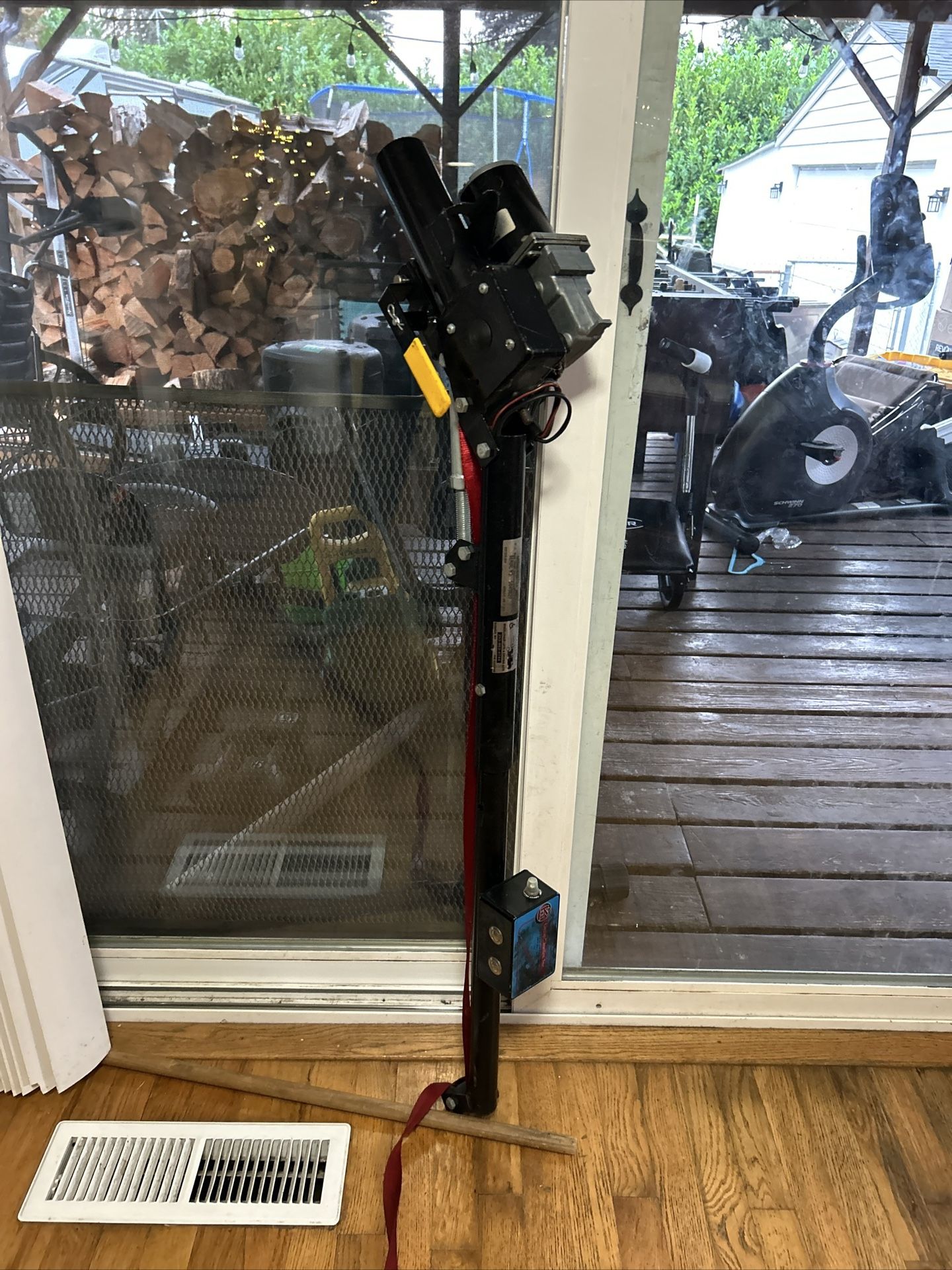 Ortho Kinetics Hydraulic Wheelchair Lift Mobility Systems Inc.