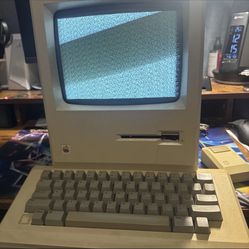 Apple Macintosh Model M0001 128K Vintage 1984 Mouse, Keyboard & Manual 1st Macintosh