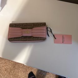 Juicy Wallet Clutch 