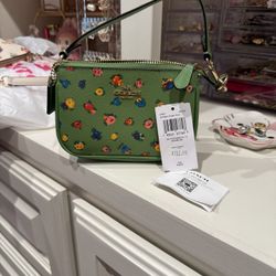 Coach Mini Nolita 