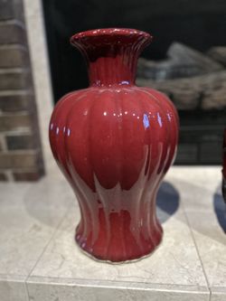 LARGE VASES. LIKE NEW