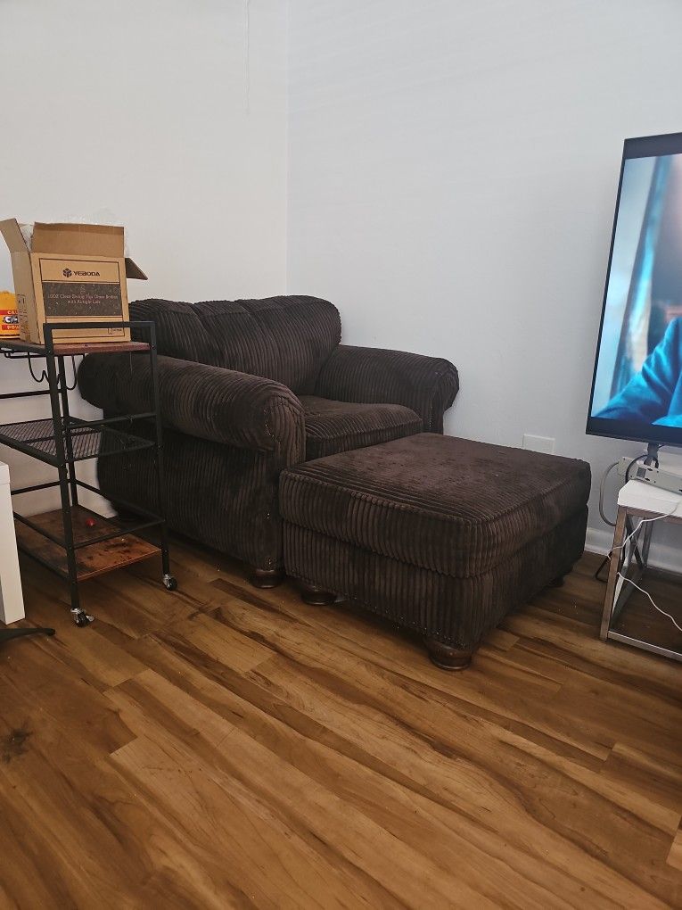 Chair Amd Ottoman