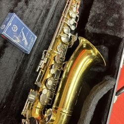 King Cleveland 613 Alto Saxophone with New Box of Reeds