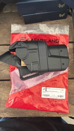 Brand new Safariland Ballast Holster Glock 17 Gen 5