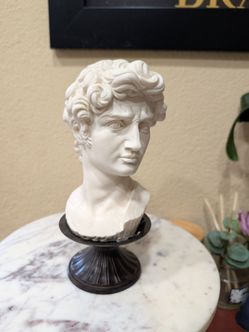 Michaelangelo's head of David