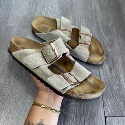 Birkenstock Sandals Womens 6-6.5 US 37 EU Arizona Taupe Suede  Soft Footbed EUC