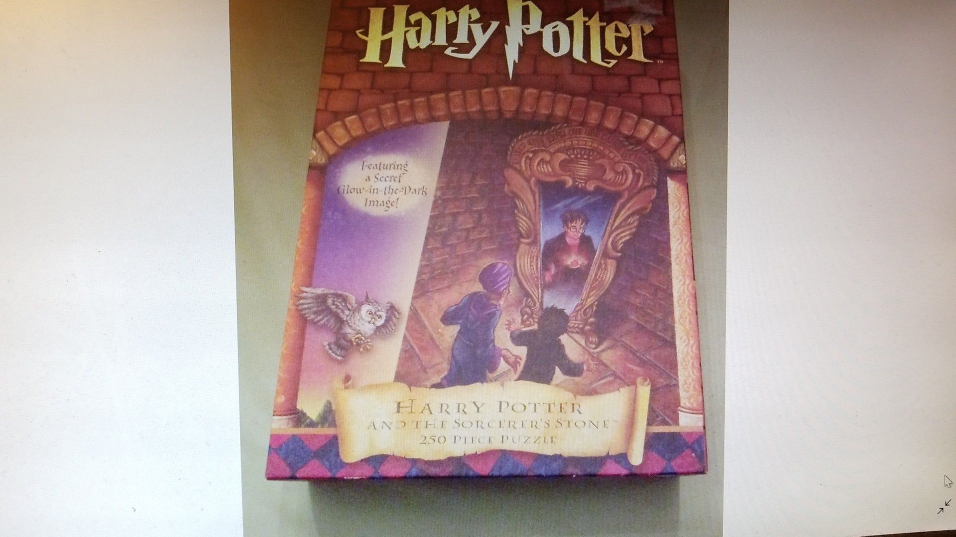 Harry Potter and the Sorcerer's stone 250 piece puzzle glow in the dark.