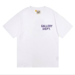 White and Purple Gallery Dept Tee Size S