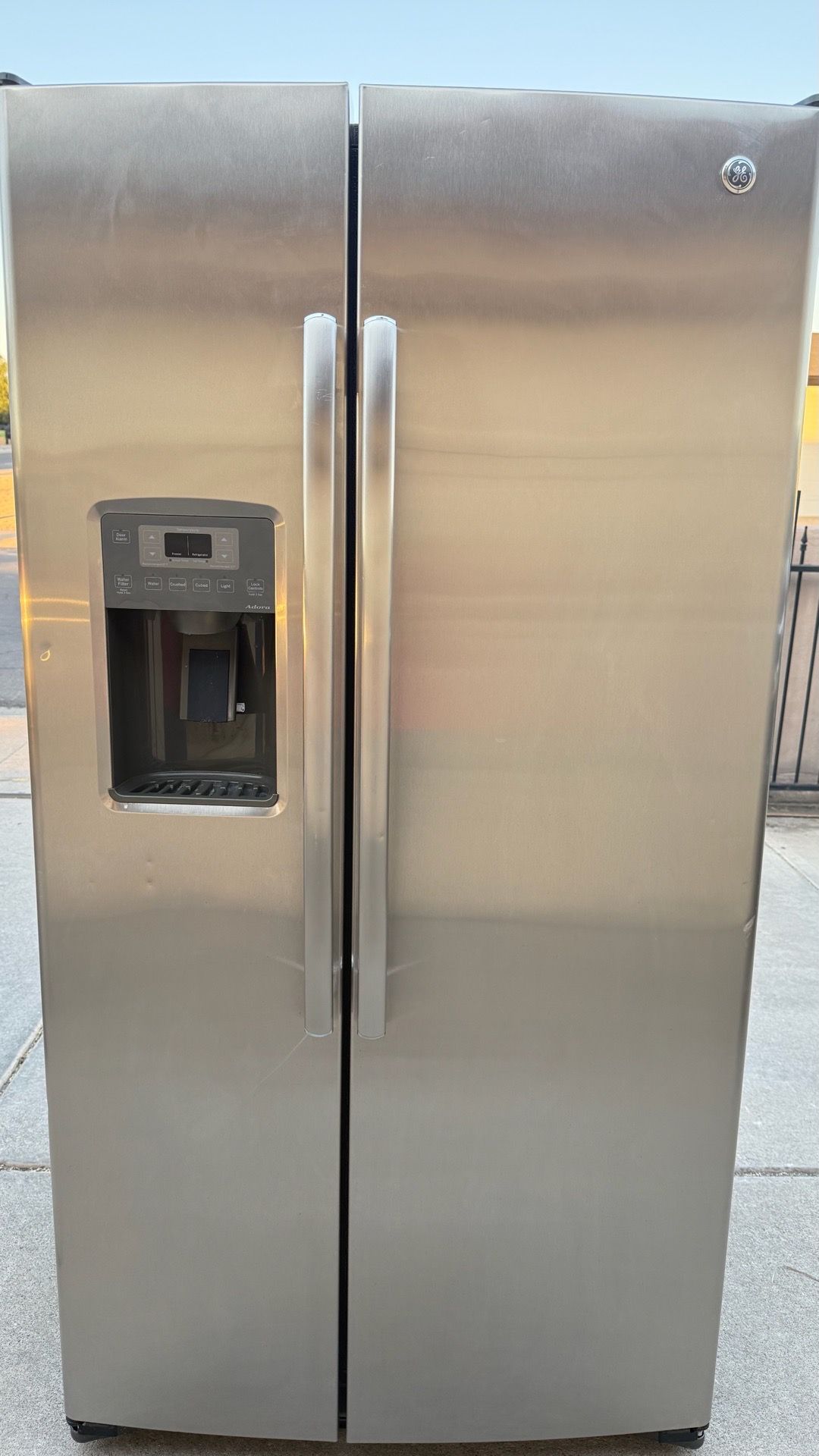REFRIGERATOR GE STAINLESS STEEL