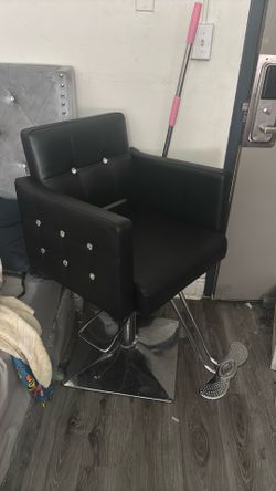 Salon chair for sale