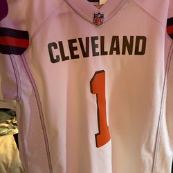 New with tags Cleveland Browns Denzel ward jersey youth large