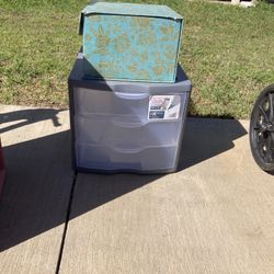 Storage Drawers and Gift Box
