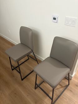 Set of 2 Gray Faux Leather Dining Chairs