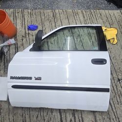 2001 Dodge Ram 2500 Door