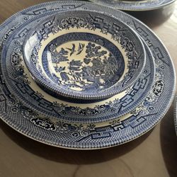 12 Pc Churchill England blue willow pattern china