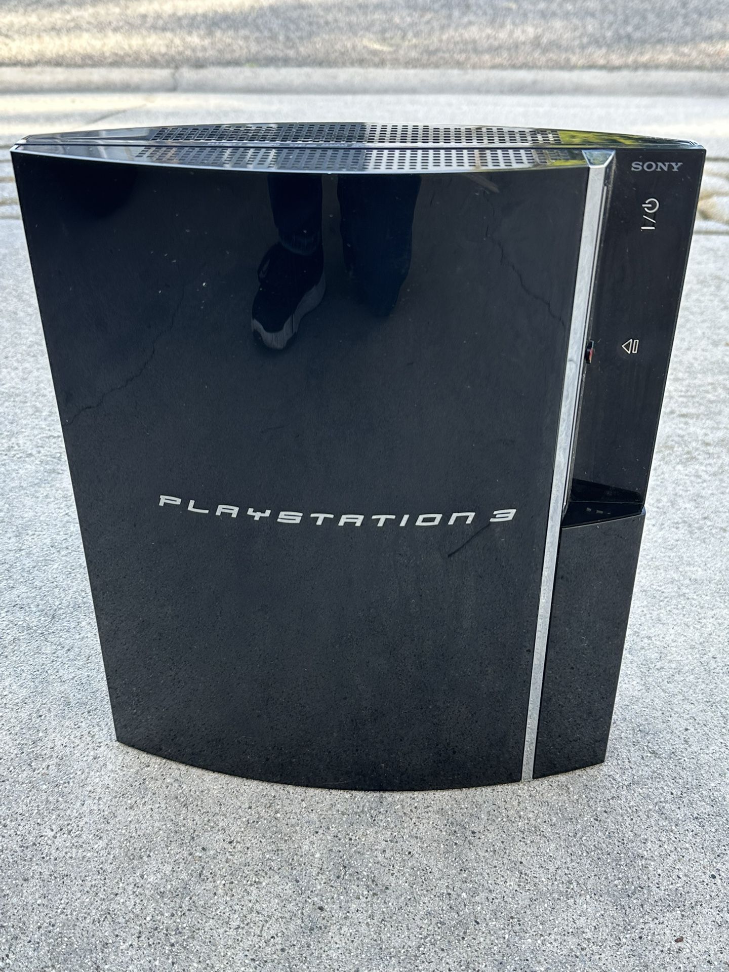 PlayStation 3 PS3 - No Controllers Or Power Cable