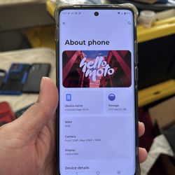 Lightly used metro by T-Mobile  moto edge 2024 5g 2024 256gb for 200 