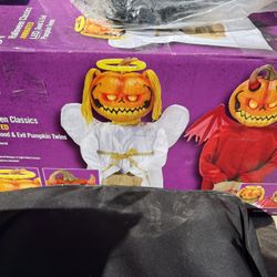 Halloween Decor