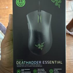 Razer DeathAdder Essential Gaming Mouse: 6400 DPI Optical Sensor - 5 Programmable Buttons