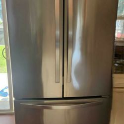 Whirlpool Refrigerator 