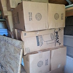 Se Vende Rollo De Aluminio Para Flashing Y Fechas A 75 Cada Uno. También Se Hacen Flasching Y Fechas.
