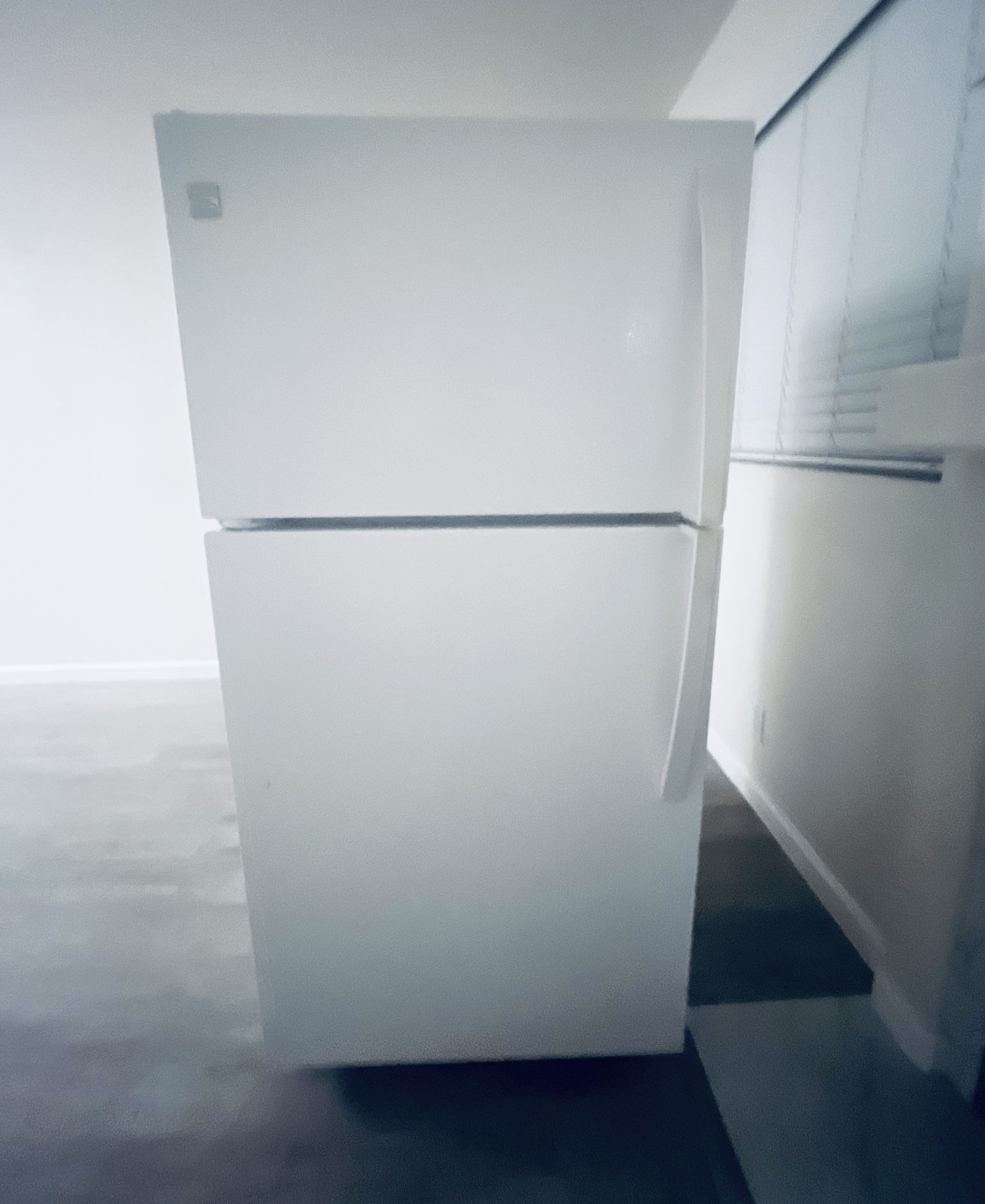 Refrigerator 30in Wide Works Great! I Hv 2 Working Refrigerators