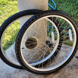 24"×1.95 Almost New Mountain Bike Wheels 