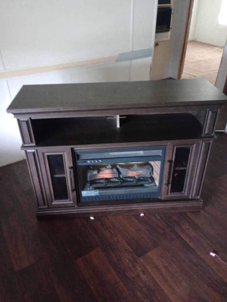 Fire Place/entertainment center