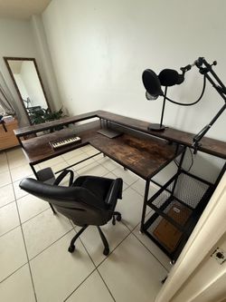 L shaped desk