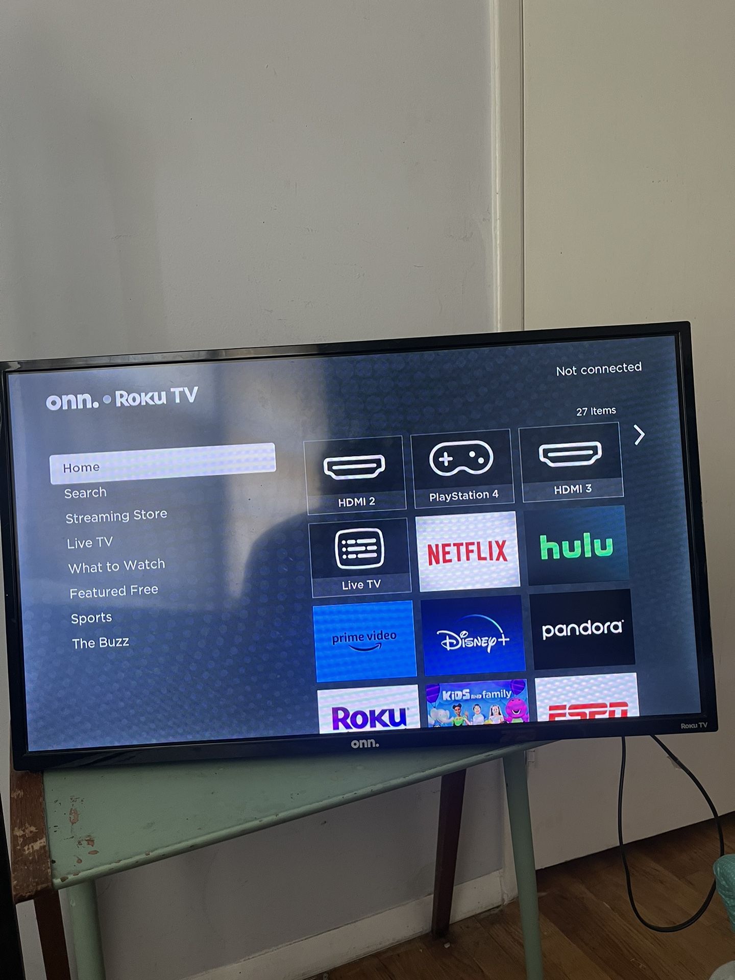 Onn. Roku TV 32 Inch