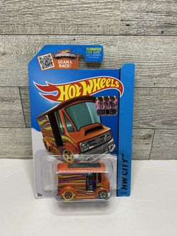 Hot Wheels Factory Sealed Orange ‘2013 Bread Box Truck / HW City • Die Cast Metal • Made in Malaysia
