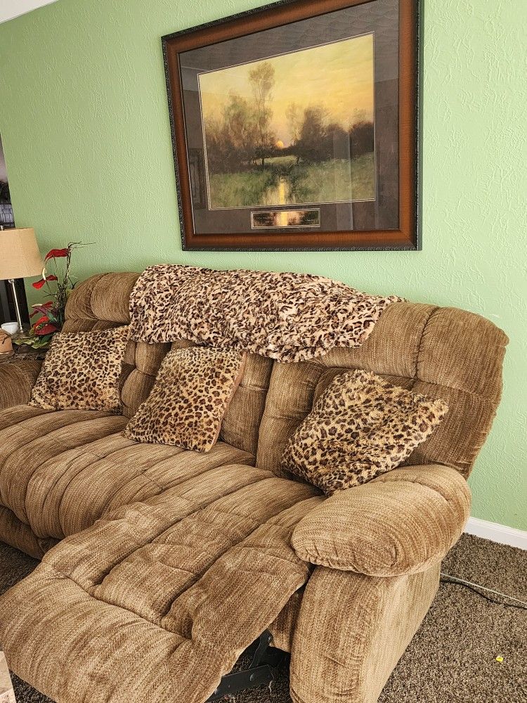 Couch / LoveSeat See Description details