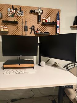 Dual Monitors