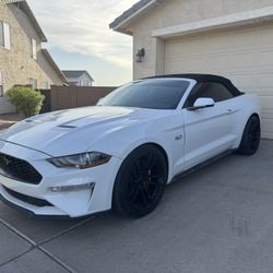 2020 Ford Mustang