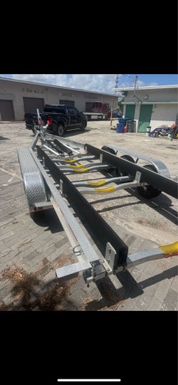 2026 Continental Triple Axle Aluminum Boat Trailer - Like New