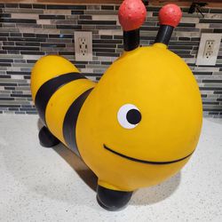 Bee Jumping Seat