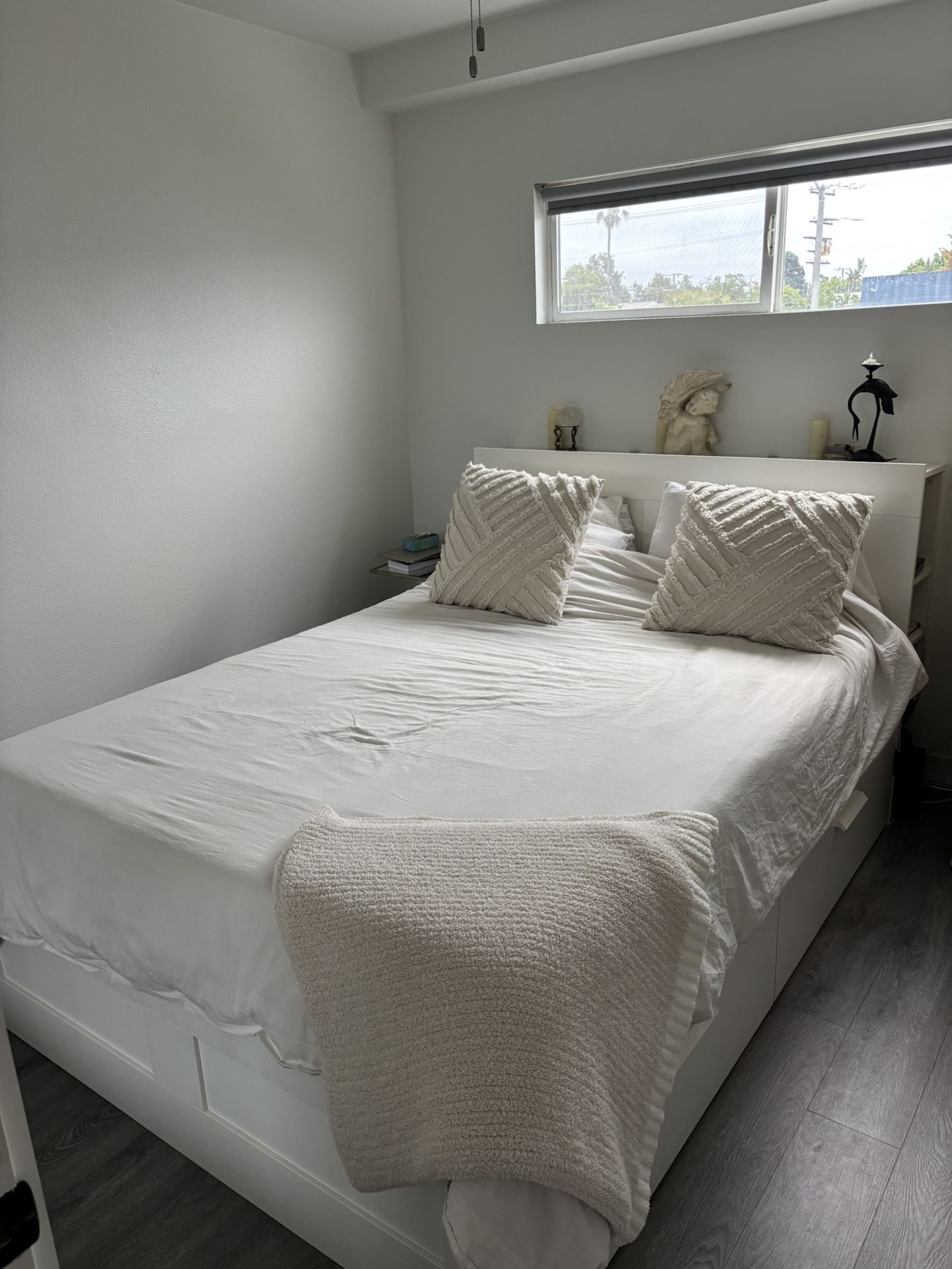 QUEEN BED FRAME FOR SALE PICKUP ONLY