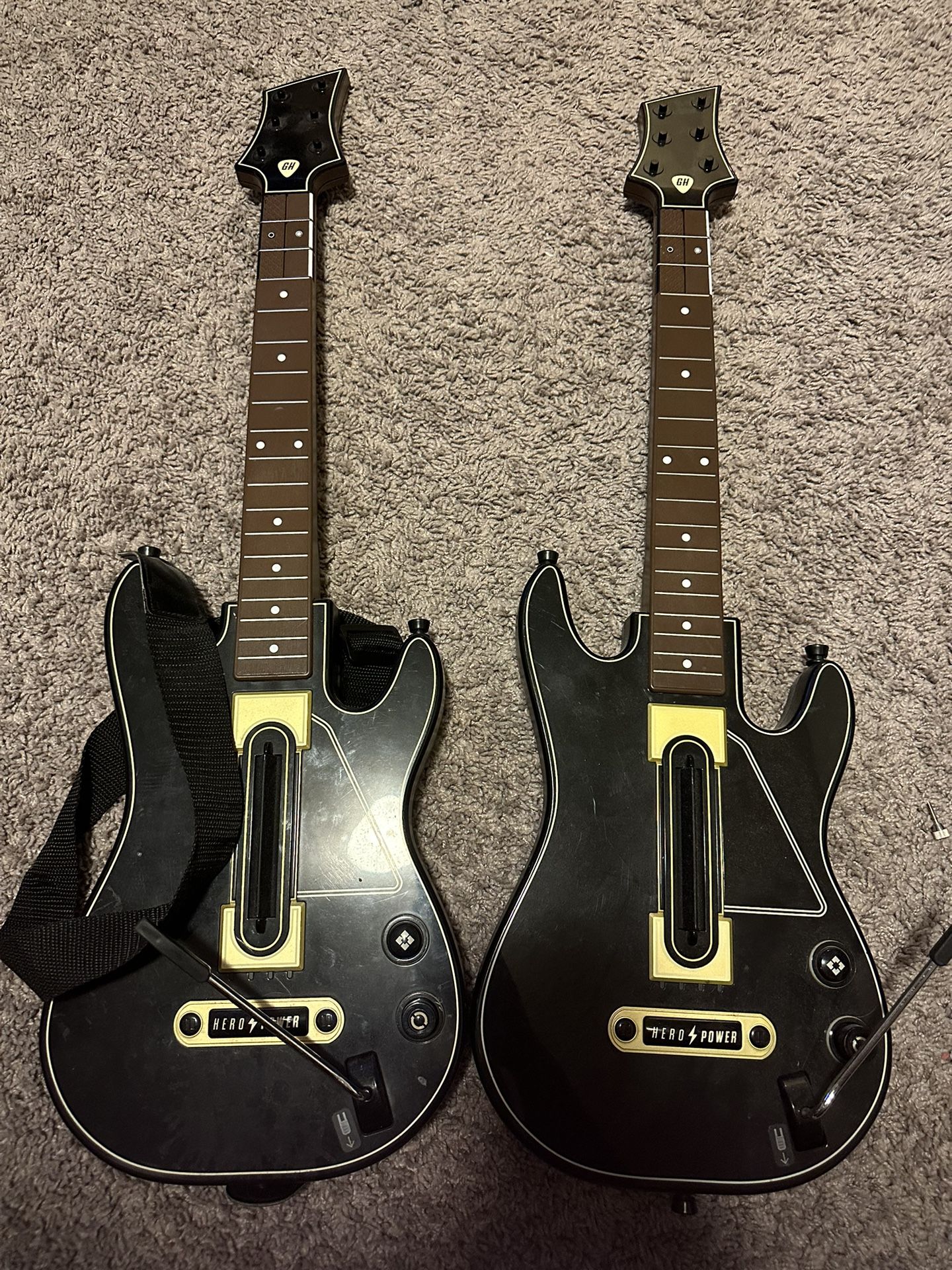 Guitar Hero Guitars PlayStation for Sale in San Antonio, TX OfferUp