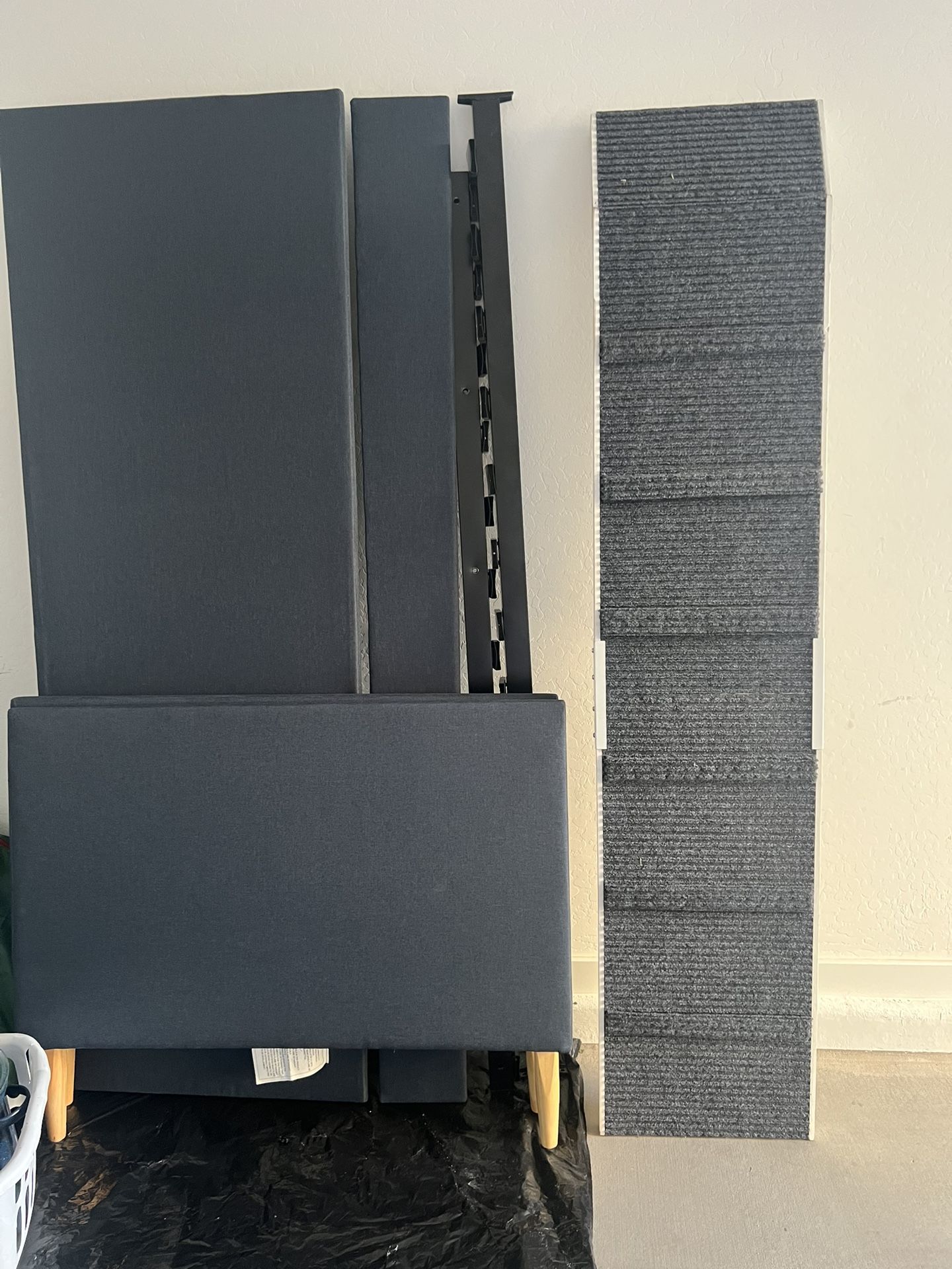 Gray Twin Daybed ** No Mattress Included **