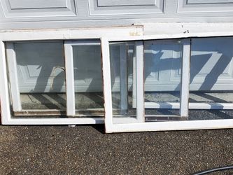 Old Farm House Windows. All In Great Shape For Projects