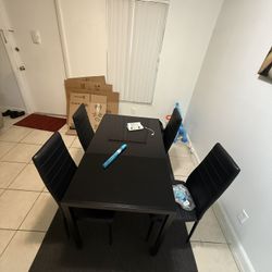 Dining table with chairs for sale