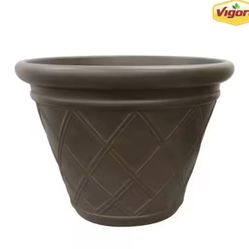 Vigoro 17.5 in. Lincoln Weave Large Brown High-Density Resin Planter
