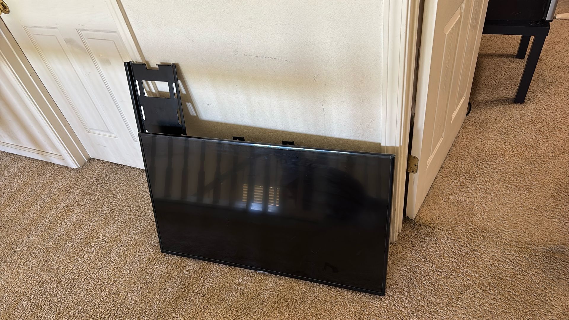 35’ Samsung TV