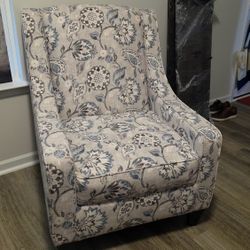 Wing Back Accent Chair