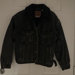 Levis Coat Size M